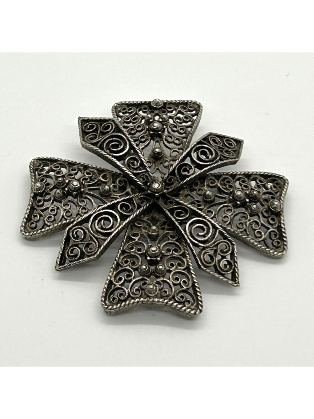 Vintage Silver Tone Filigree Maltese Cross Brooch Pin Flower Lace Statement